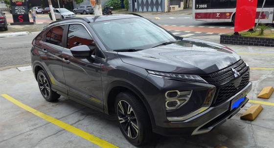 MITSUBISHI ECLIPSE CROSS 1.5 MIVEC TURBO GASOLINA HPE CVT MITSUBISHI ECLIPSE CROSS 1.5 MIVEC TURBO GASOLINA HPE CVT